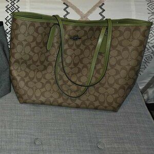 Coach City Tote Bag In Signature Canvas